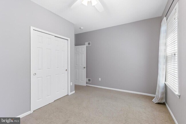 Building Photo - 1298 Vickery Ln