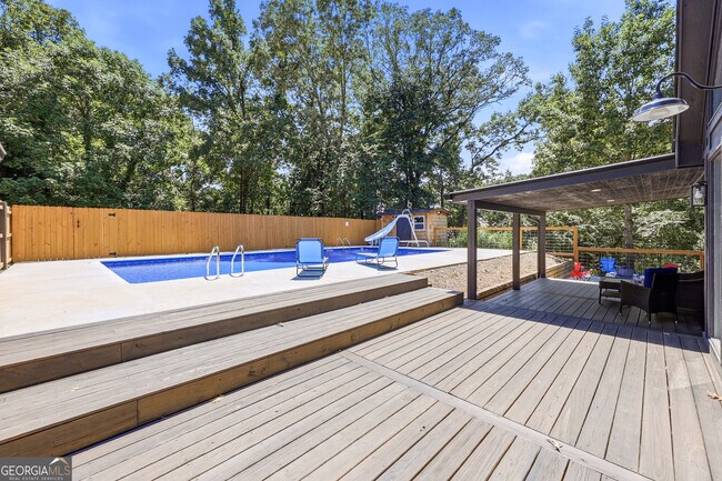 Building Photo - 4225 Twin Rivers Dr