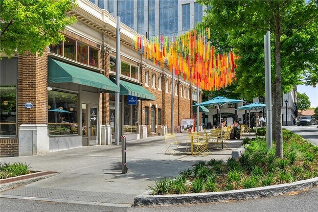 Building Photo - 81 Peachtree Pl NE