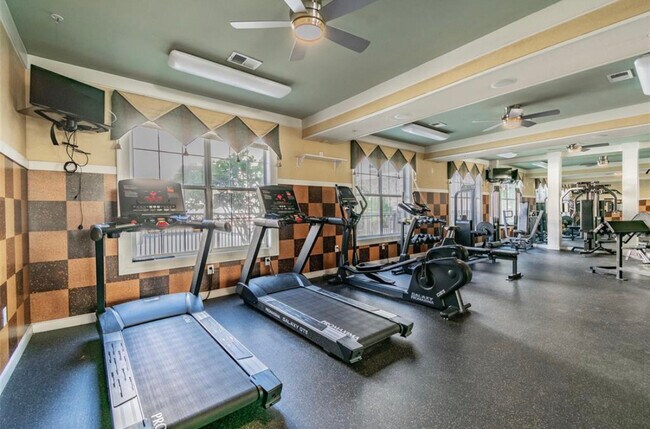 Building Photo - 4221 W Spruce St