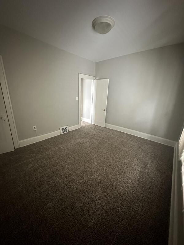 Building Photo - 1326 Phelps Ave