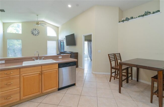 Building Photo - 7983 Elmstone Cir