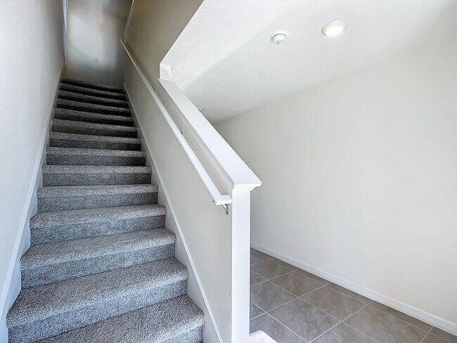 Building Photo - Pet-Friendly 5BR Home in Ocala | Spacious Living in Ocala Crossings South