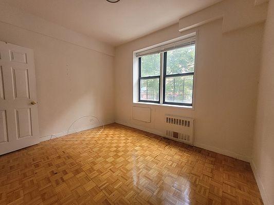 Building Photo - 4 bedroom in BRONX NY 10467