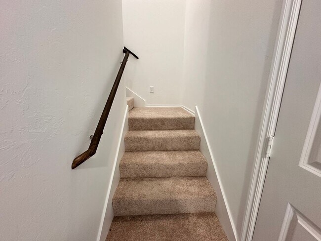 Building Photo - New 3 bedroom 2 1/2 bath home - Move in Deposit-Free! (If Qualified)