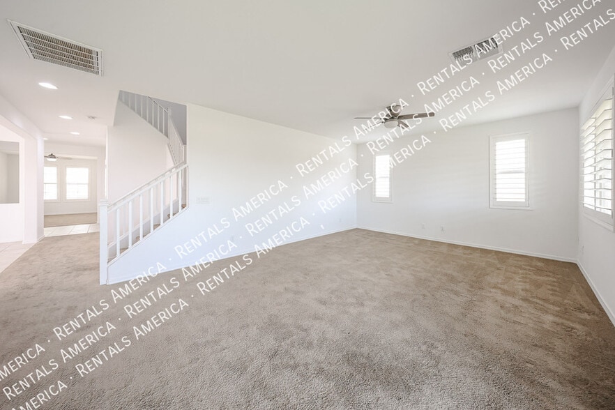 Building Photo - 13487 N 174th Ave