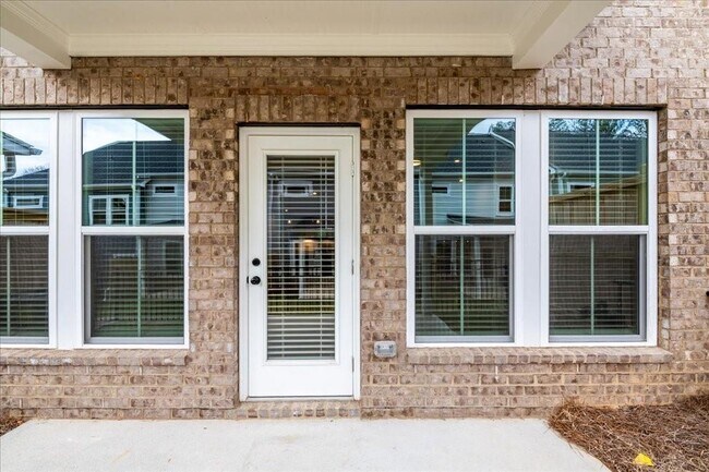 Building Photo - 5769 Tillman Way