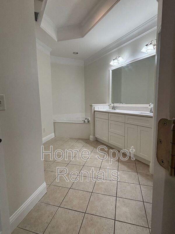 Building Photo - 2664 Rivers Edge Dr NE