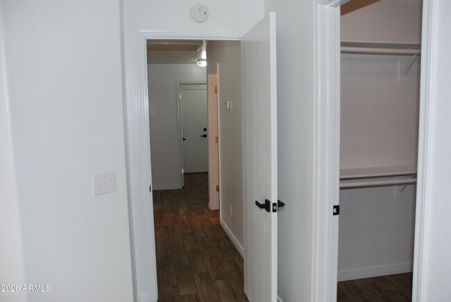 Building Photo - 249 W Grovers Ave