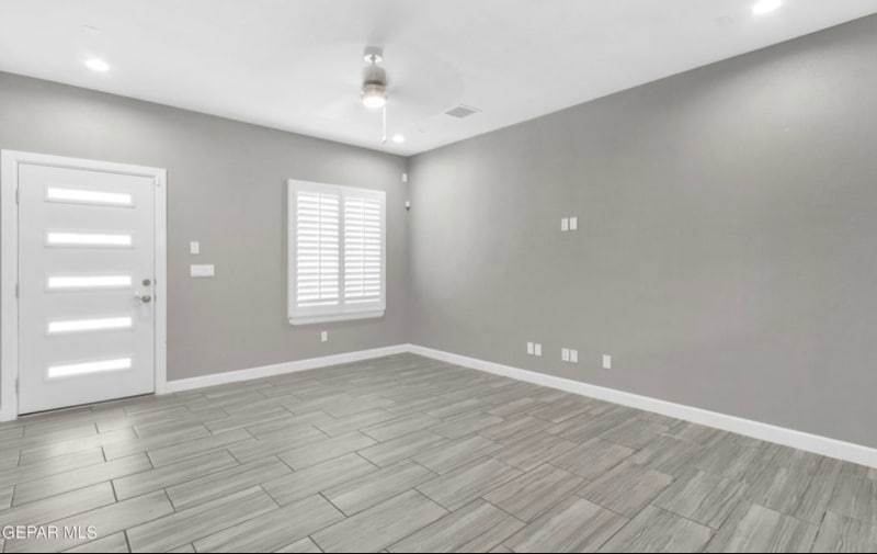 Building Photo - 2828 Tierra Oasis St