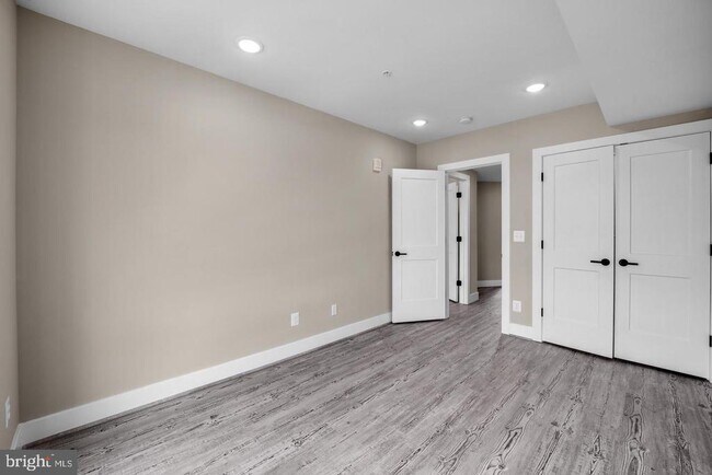 Building Photo - 1617 Rhode Island Ave NE