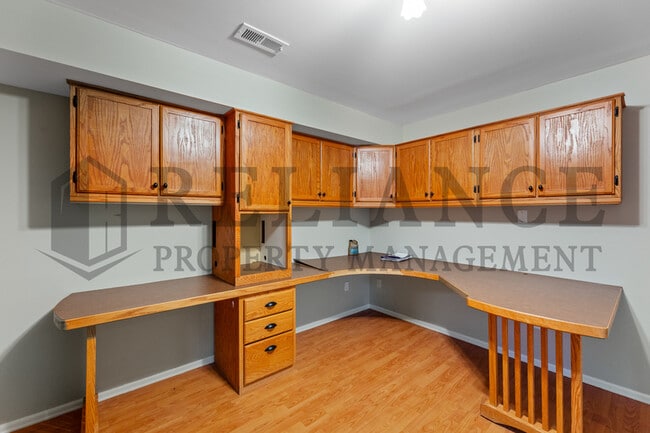 Building Photo - 13806 W Alderny St