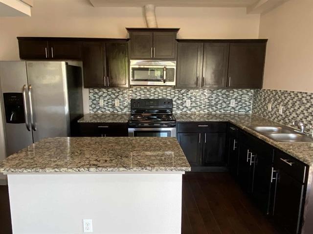 Building Photo - 3629 Valley Vista Dr