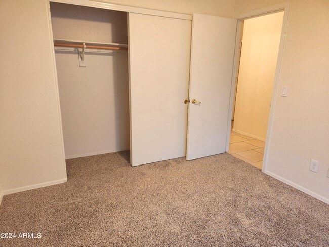 Building Photo - 15923 W Post Dr