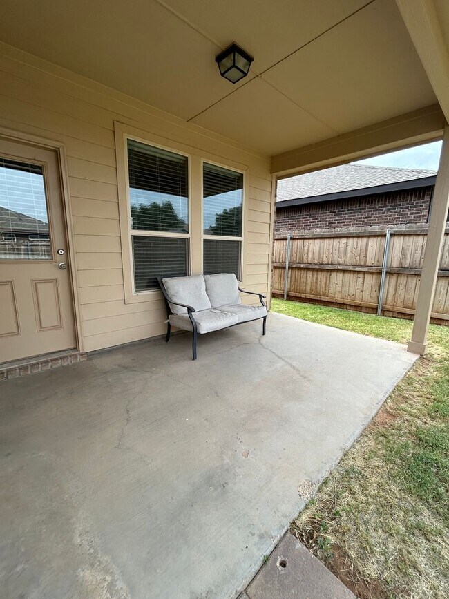 Building Photo - 6917 Brooks Ranch Rd