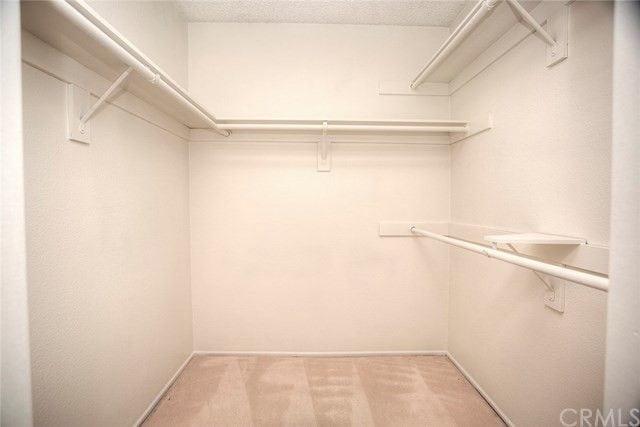 Building Photo - 630 E Garfield Ave