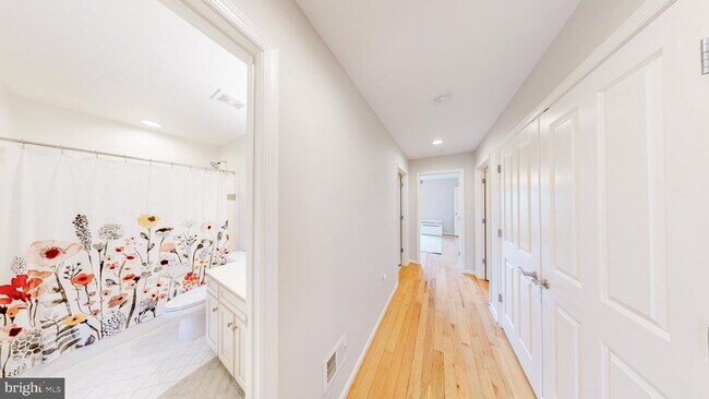 Building Photo - 13227 Deer Highlands Way