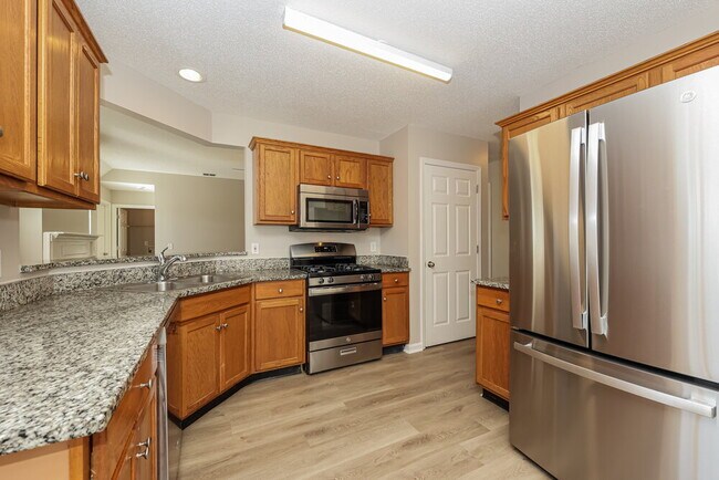 Building Photo - 5356 Sunnyvale Dr