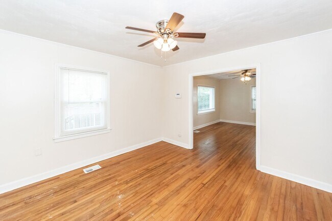 Building Photo - 2139 Pierpont Ave