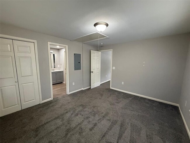 Building Photo - 130 Olive St