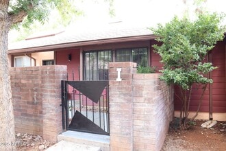 Building Photo - 1762 Corte Encantada