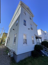 Building Photo - 5 Freeland Terrace