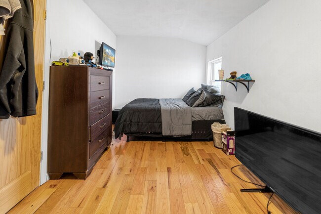 Building Photo - 41 Prospect Ave