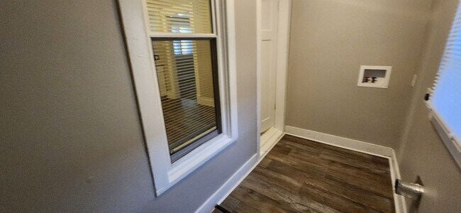 Building Photo - Spacious corner lot home with great natural light!