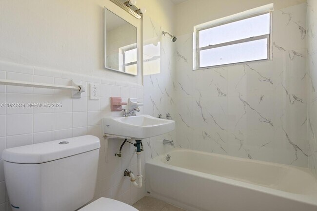 Building Photo - 26701 SW 137th Ave