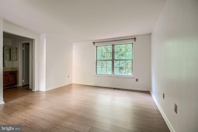 Building Photo - 8 Lambeth Bridge Ct