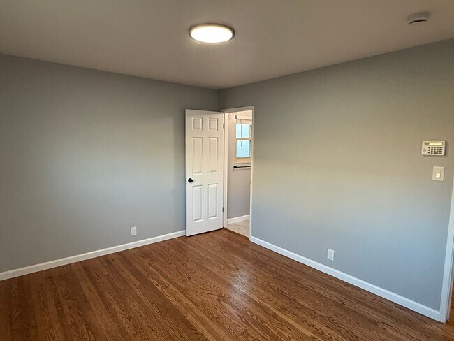 Building Photo - Renovated 3-Bedroom Single Family Home in Pinole Available Now!!!