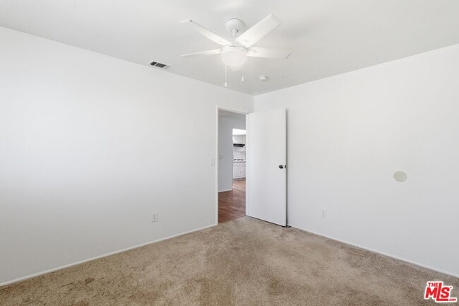 Building Photo - 2752 Guirado St