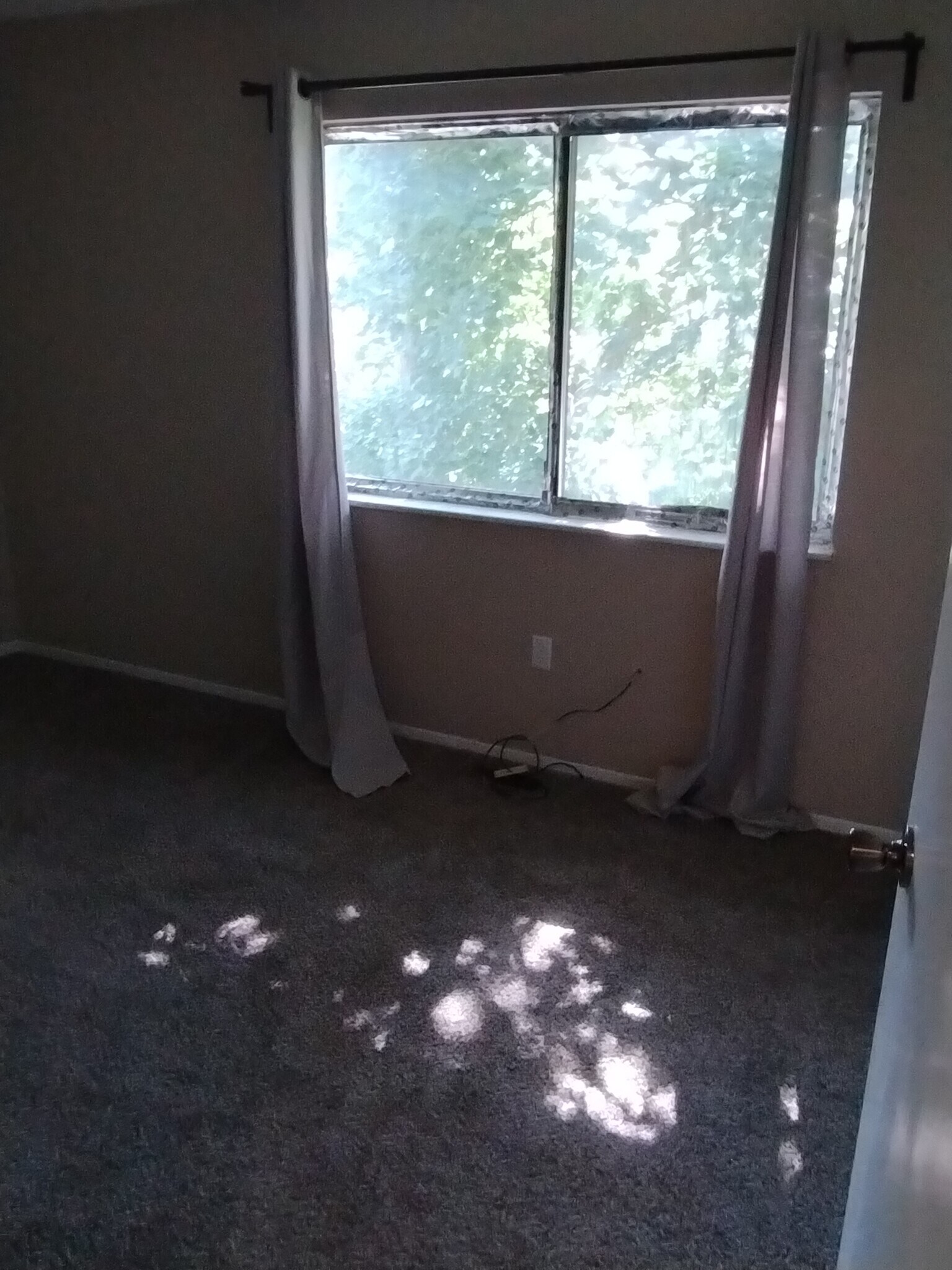 Building Photo - 19 Greentree Cir