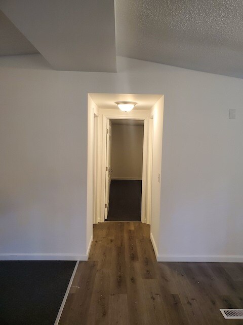 Building Photo - 515 Swinson Rd