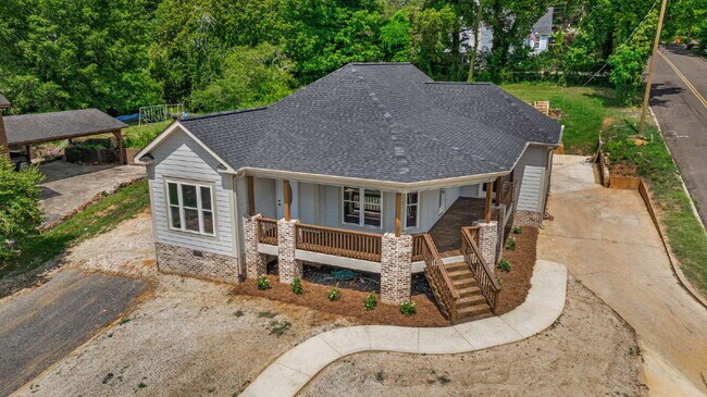 Primary Photo - "Brand New 3-Bed, 3-Bath Retreat with Modern LVP Flooring in the Heart of Fort Payne!"