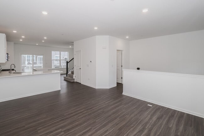 Building Photo - 2252 Stonegate Rd