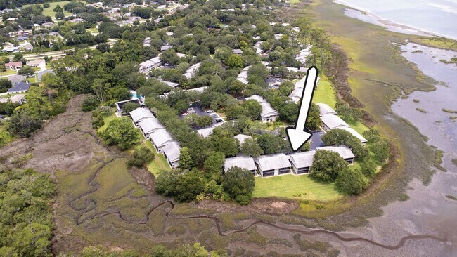 Building Photo - Comfortable Condo Living in St. Augustine Shores