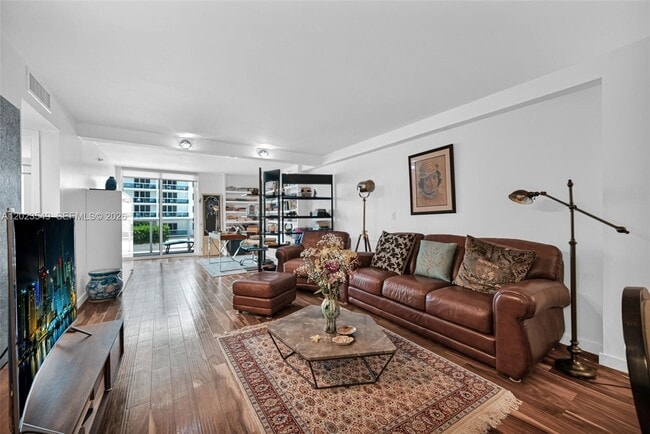Building Photo - 2401 Collins Ave