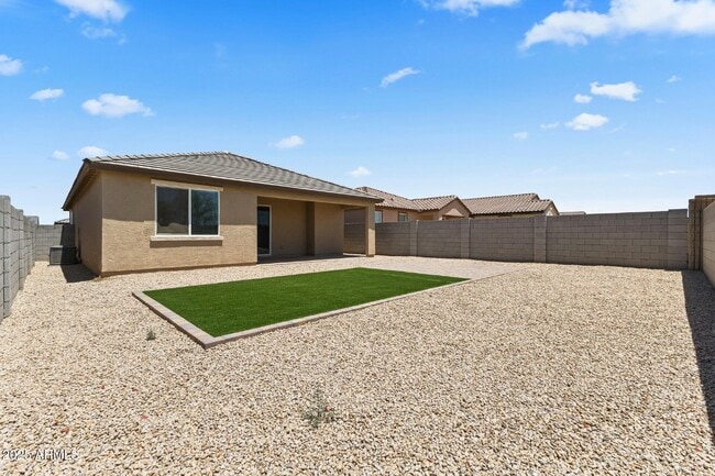 Building Photo - 12219 E Wallflower Ln