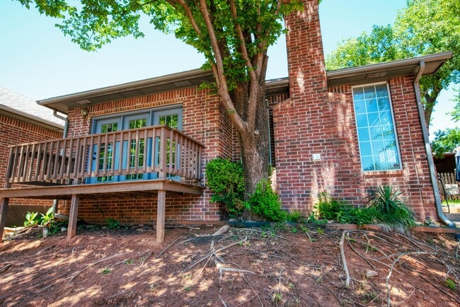 Building Photo - 1629 Tenbears Rd