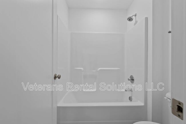 Building Photo - 136 Bourbon St