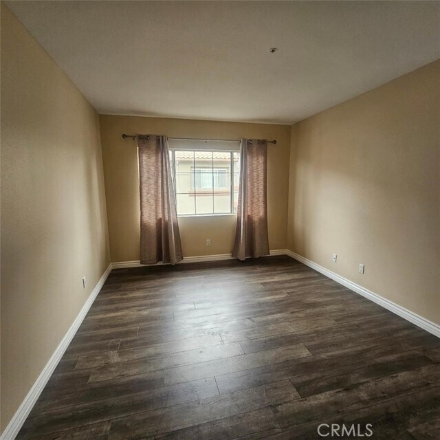 Building Photo - 2930 Vía Milano