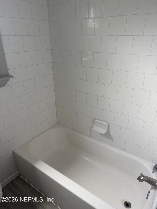 Building Photo - 5659 Ansley St