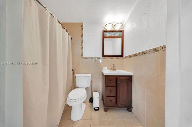 Building Photo - 1624 NE 175th St