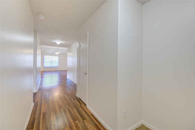 Building Photo - 21603 Juniper Meadows Dr