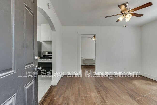 Building Photo - 119 NW 27th St