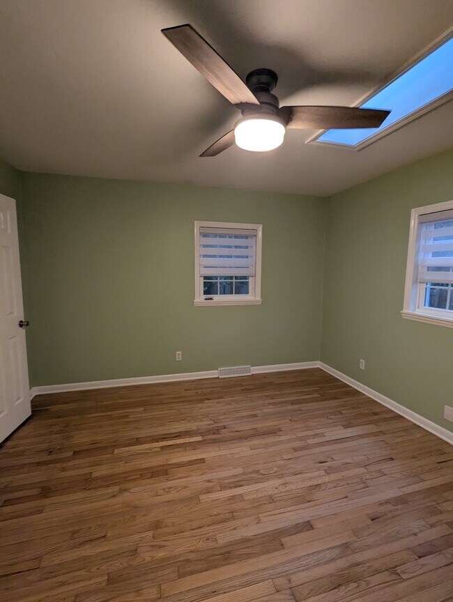 Building Photo - 2506 N Duke St