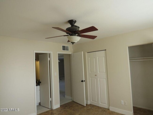Building Photo - 3618 W El Caminito Dr
