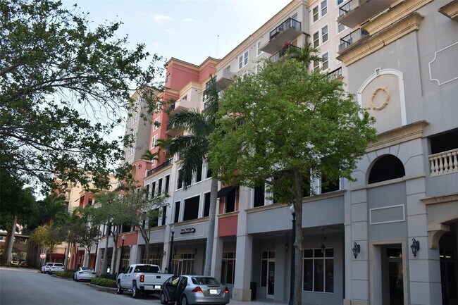 Building Photo - 4100 Salzedo St