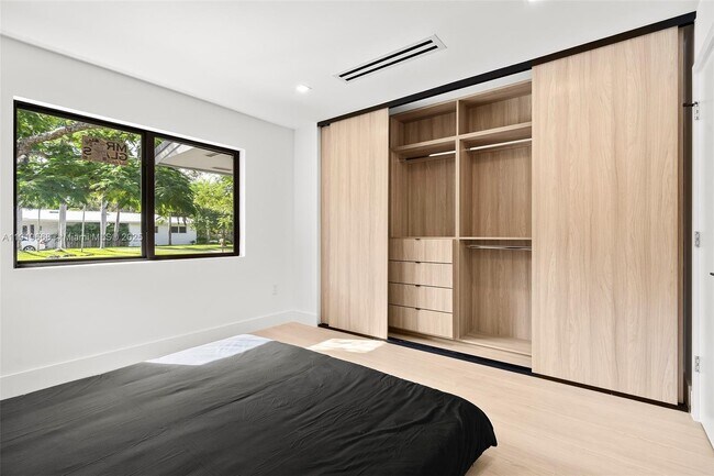 Building Photo - 7291 SW 129th St